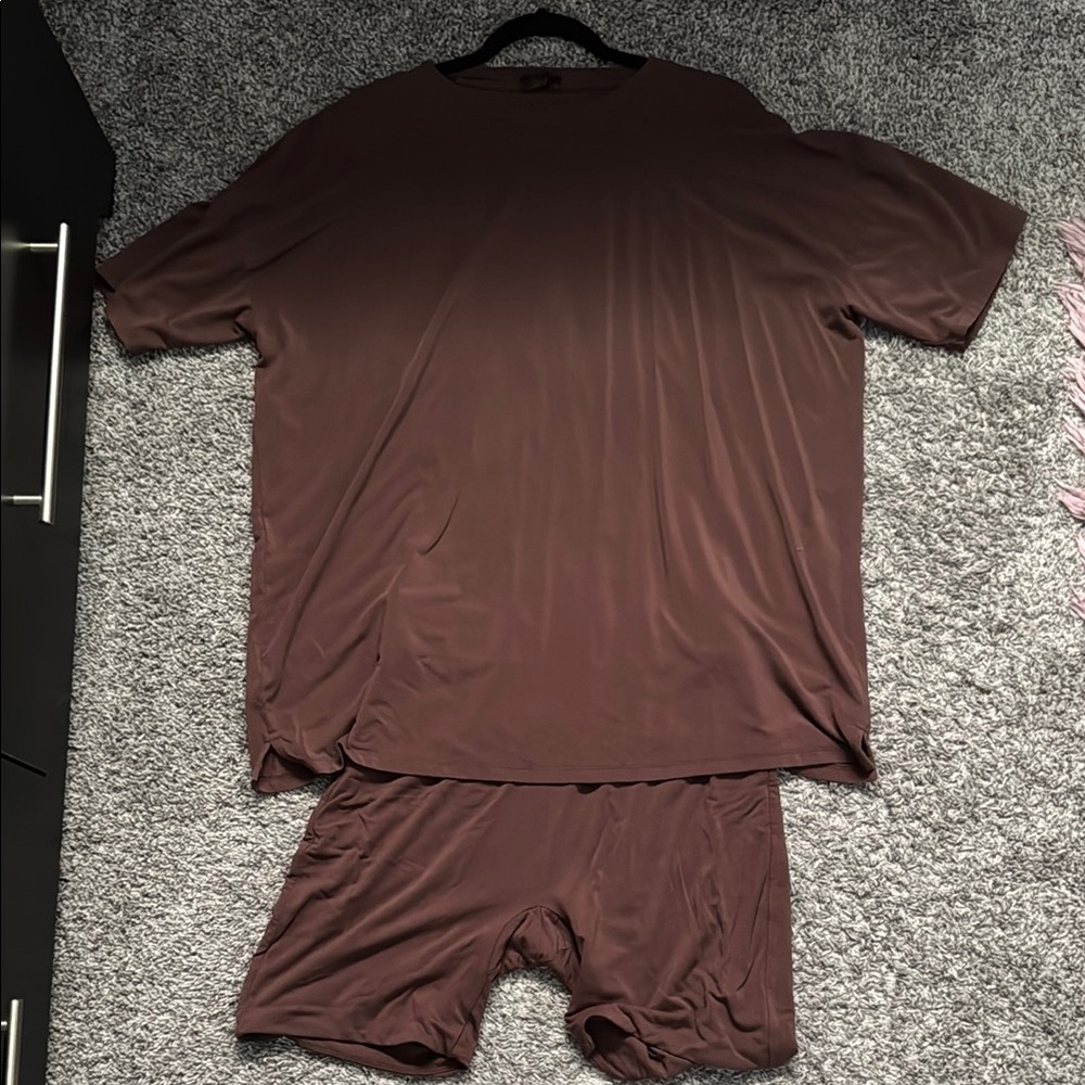 Nuuds Chocolate Biker Short Set